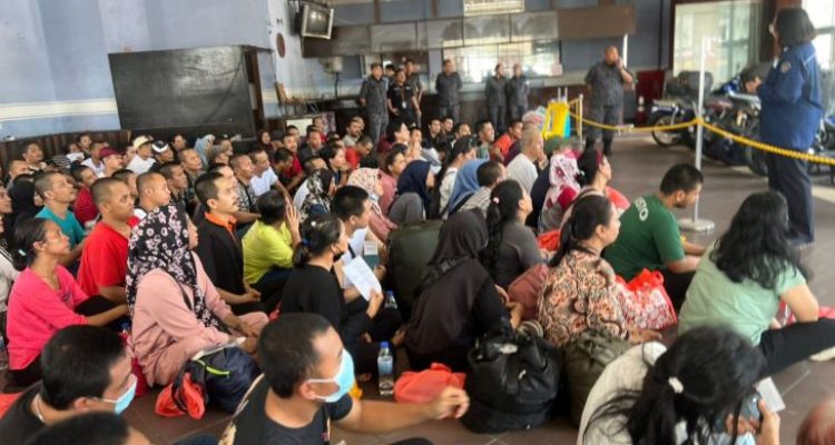 KJRI Johor Bahru Fasilitasi Pemulangan 129 WNI/PMI ke Batam